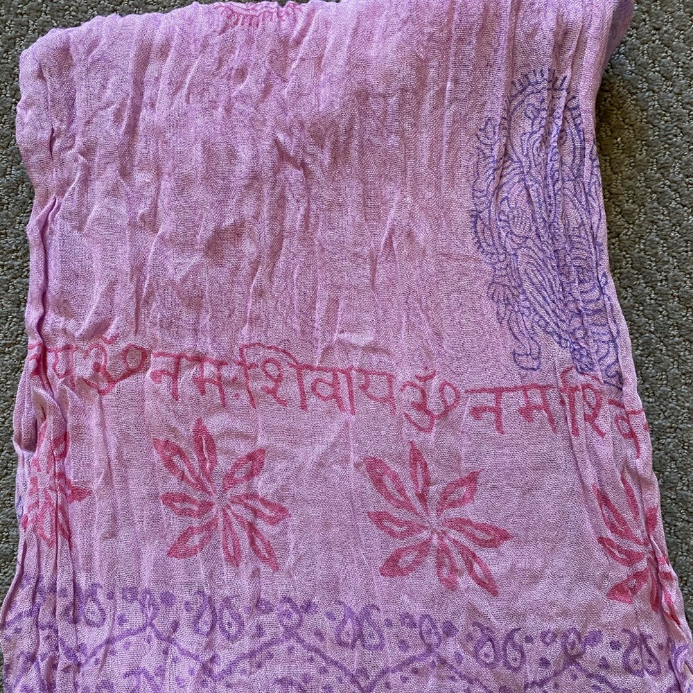 Pink patterned turban cloth/scarf